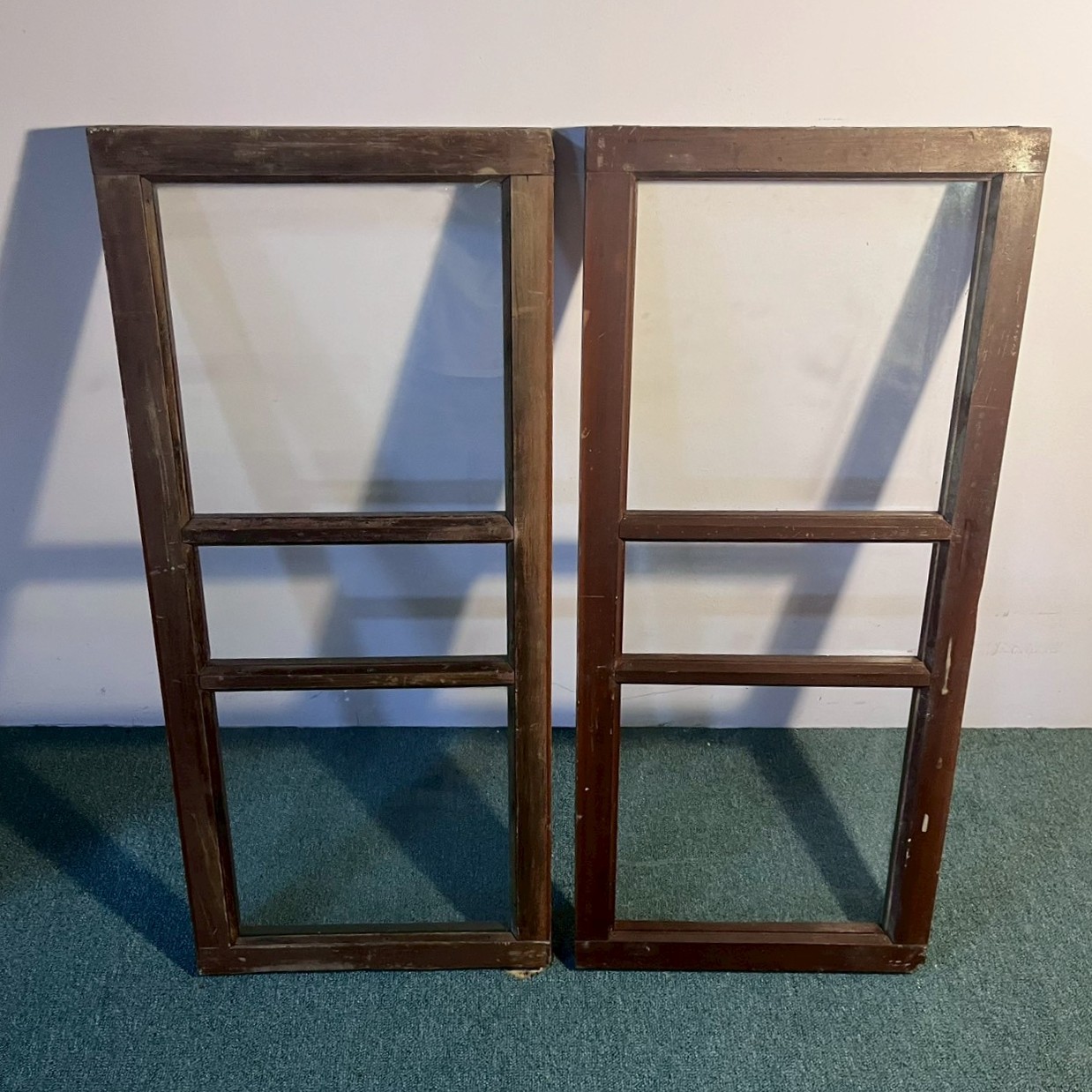 Antique early 1940s-1950s window frames / 1940–1950年代早期老窗框